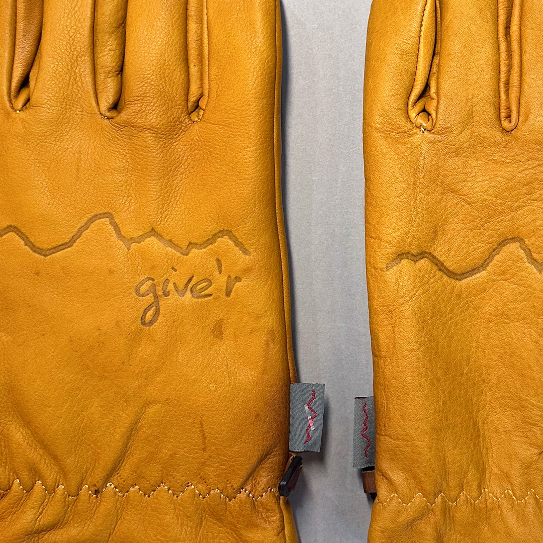 Perfectly Imperfect Waxed Classic Give'r Gloves